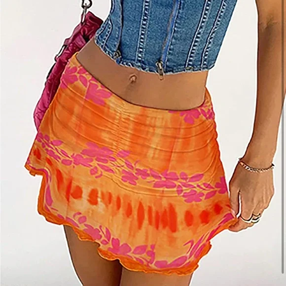 Floral Ruched Ruffle Mini Skirt - Picture 5 of 6